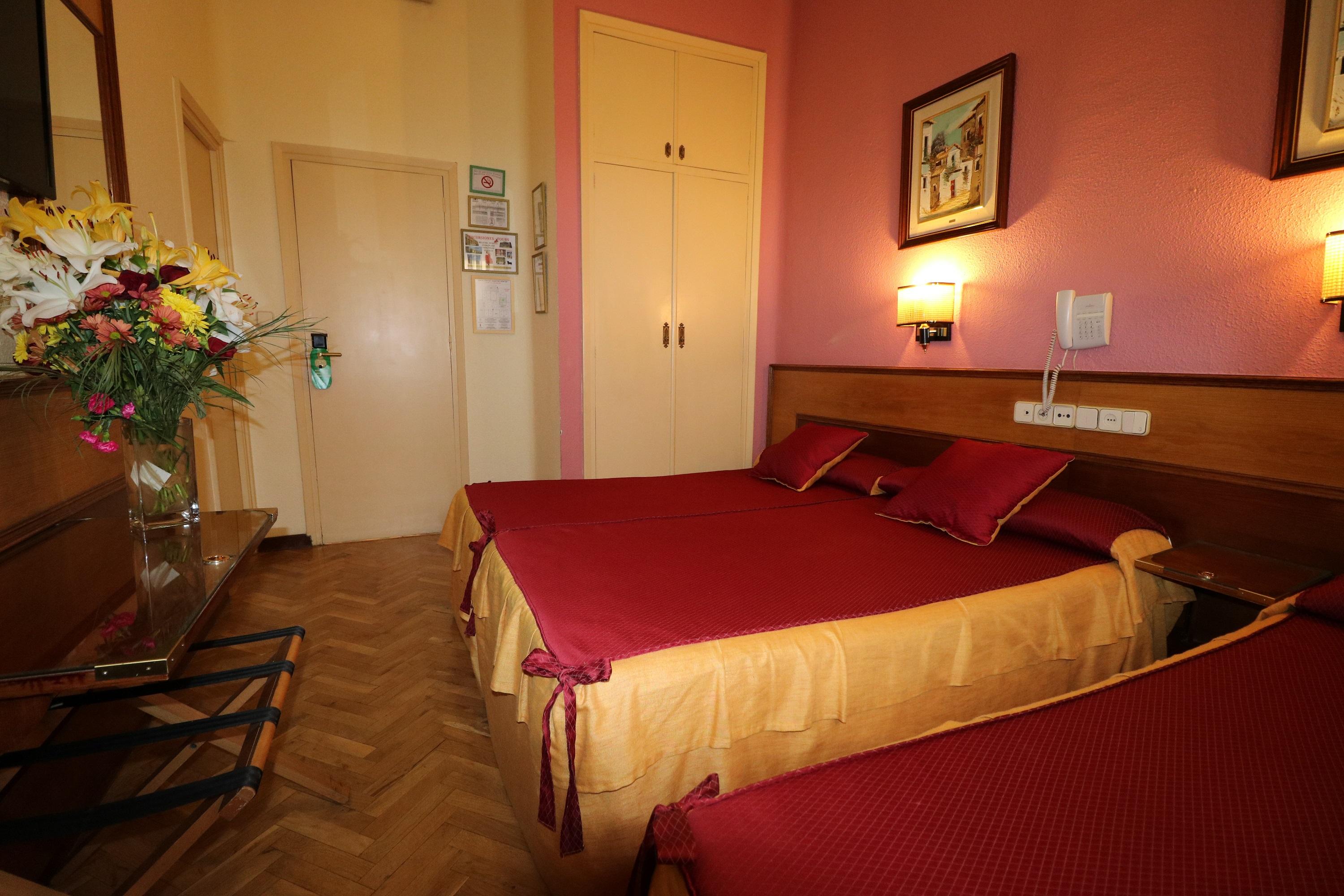 Hostal Hispano - Argentino Gran Via Madrid Dış mekan fotoğraf