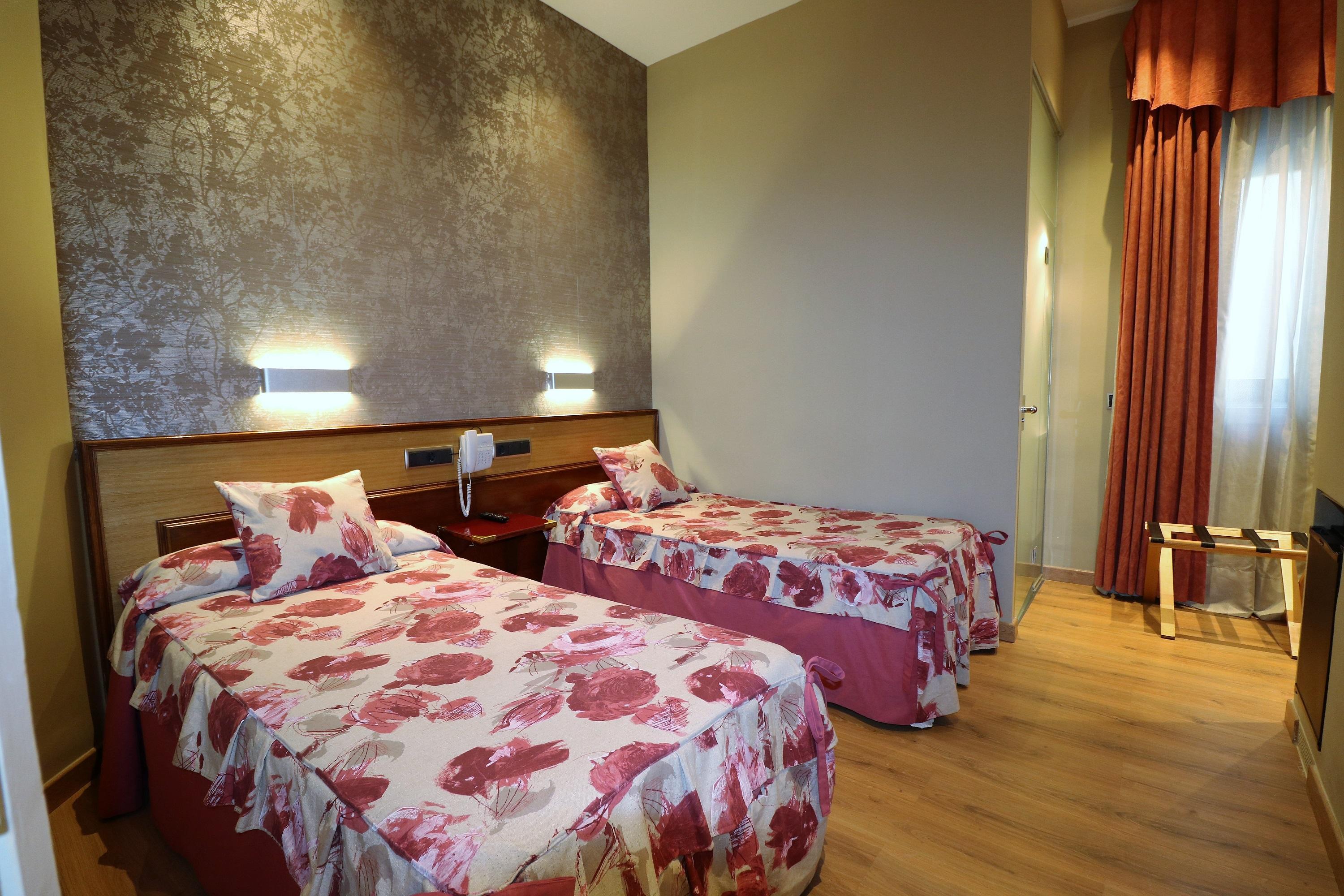 Hostal Hispano - Argentino Gran Via Madrid Dış mekan fotoğraf