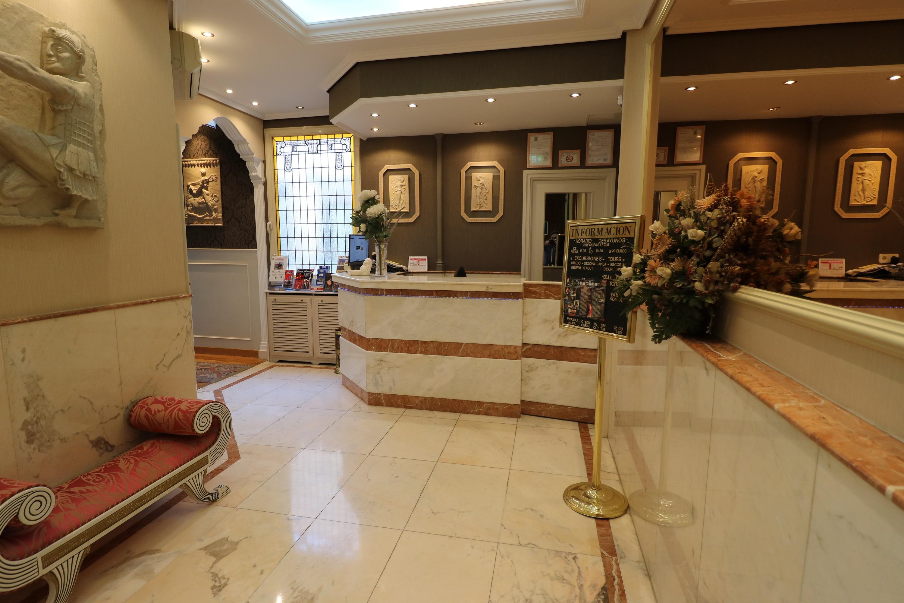 Hostal Hispano - Argentino Gran Via Madrid Dış mekan fotoğraf